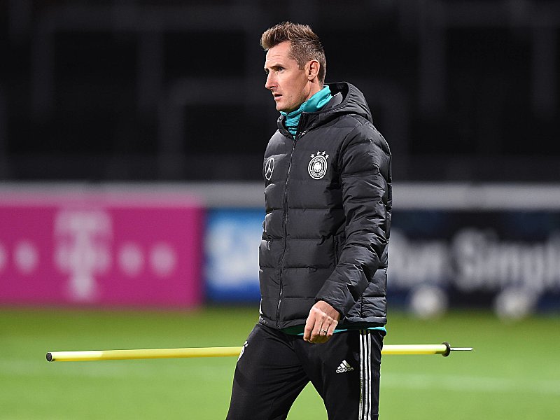 Hilft bei der WM dem DFB-Trainerstab: Miroslav Klose.