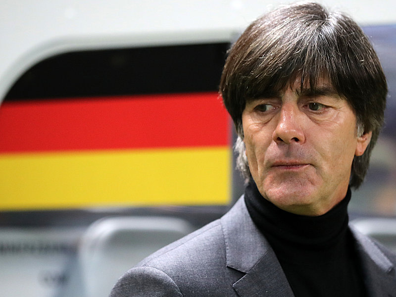 Bundestrainer Joachim L&#246;w wird seinen Vertrag beim DFB bis 2022 verl&#228;ngern.