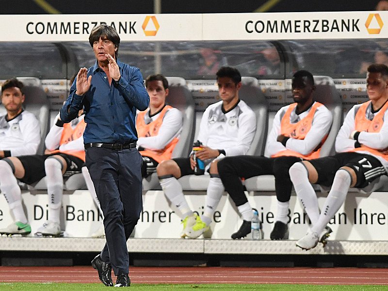 Bundestrainer Joachim L&#246;w war mit dem erfolgreichen &quot;Test&quot; gegen San Marino zufrieden.