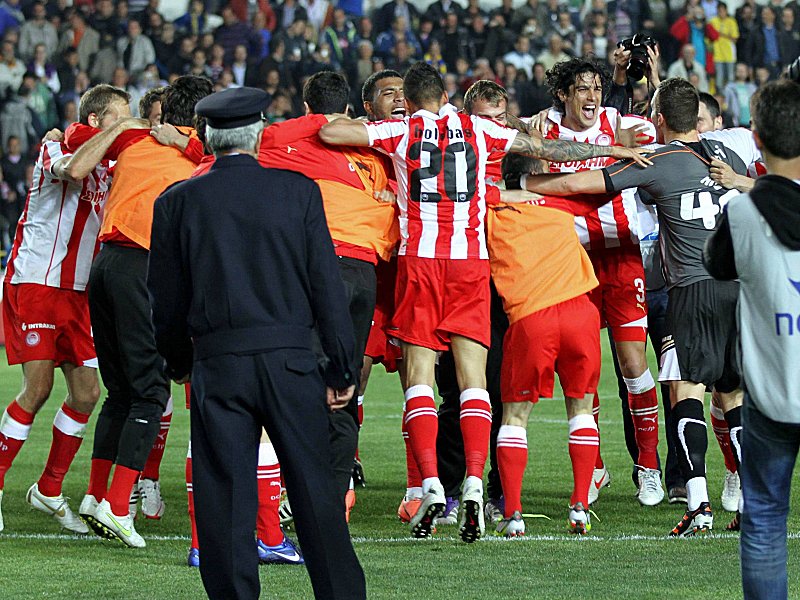 Vorgefeiert: Schon am Wochenende bejubelte Olympiakos den Titelgewinn, obwohl die letzte Instanz im Urteil noch ausstand.