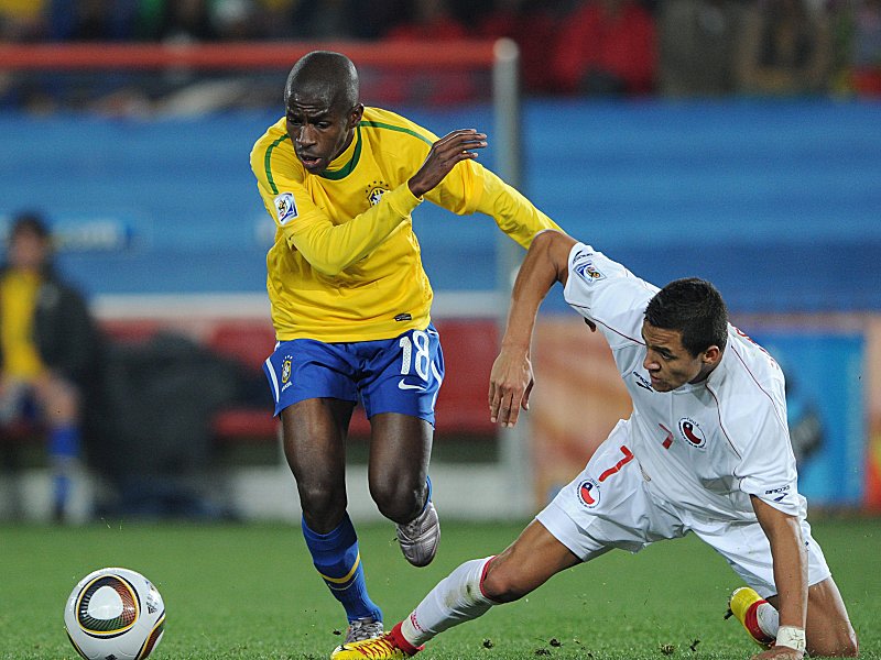 Brasilianischer Nationalspieler f&#252;r Chelsea: Ramires wechselt zum englischen Doublesieger.
