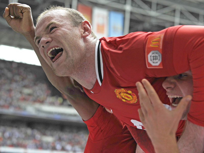 Die Spannung w&#228;chst, die Haare auch: Wayne Rooney und die Red Devils sind hei&#223; auf Titel Nummer 20.