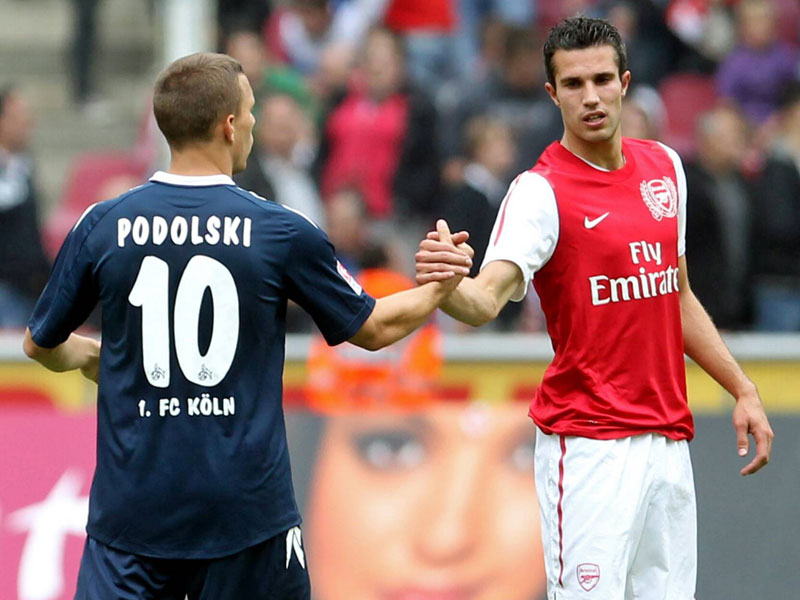 Bald schon getrennt? Ob Lukas Podolski und Robin van Persie gemeinsam f&#252;r die Gunners auflaufen, ist noch unsicher.