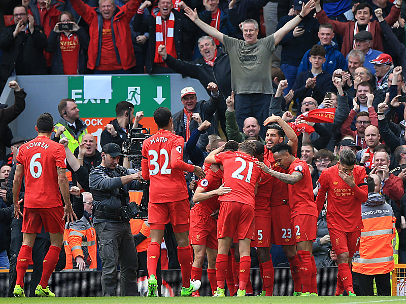 Die Farbe Rot dominierte das 228. Merseyside-Derby: Liverpool gewinnt gegen Everton mit 3:1.