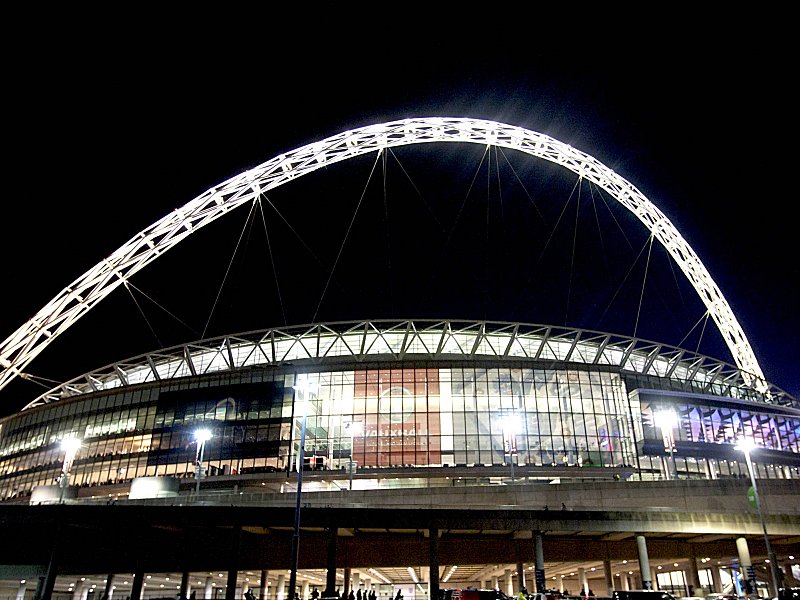 F&#252;r eine komplette Spielzeit die Heimst&#228;tte der Tottenham Hotspur: das Wembley-Stadion.