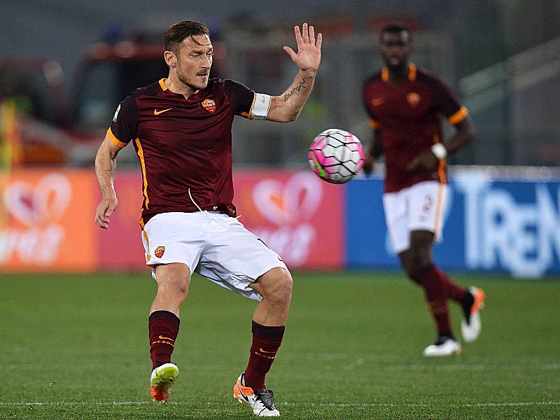 In der 86. Minute war er zur Stelle: Francesco Totti erzielte f&#252;r die Roma das 3:3 in Bergamo.
