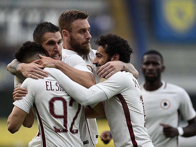 Verdienter Sieg f&#252;r die Roma: Dank der Doppelpacker Stephan El Shaarawy (links) und Mohamed Salah (rechts) behaupten die Giallorossi Tabellenrang zwei.