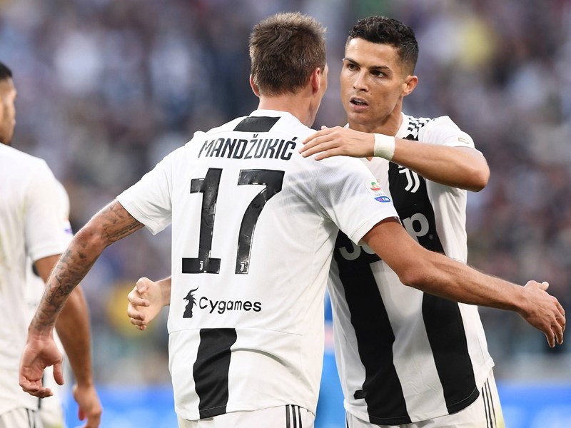 Doppeltorsch&#252;tze und Dreifachvorbereiter: Mario Mandzukic und Cristiano Ronaldo f&#252;hrten Juventus Turin zum Sieg im Spitzenspiel.