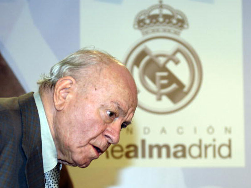 Ringt mit dem Leben: Real-Madrid-Legende Alfredo di Stefano.