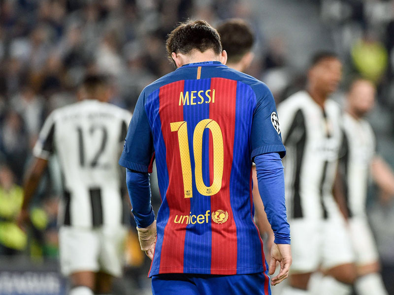 K&#246;nnen sich der FC Barcelona und Lionel Messi am Samstag wieder aufrichten? Nach dem 0:3 in Turin hagelte es Kritik.