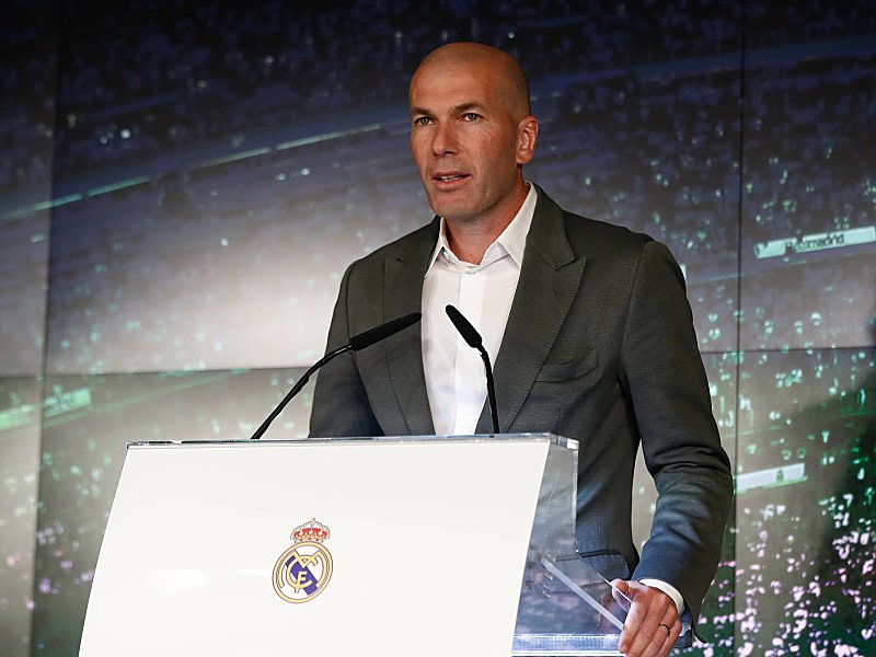 Hat das sportliche Real-Ruder wieder in der Hand: Trainer-R&#252;ckkehrer Zinedine Zidane.