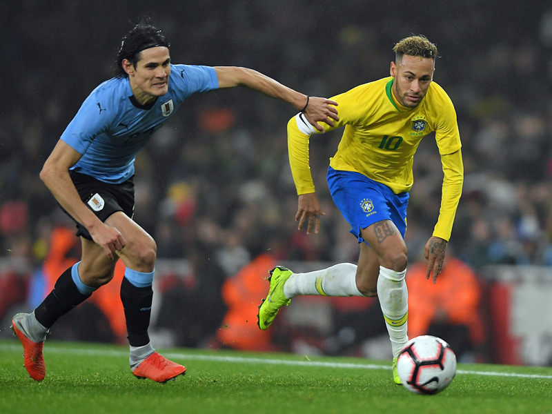 Bissiges Duell: Edinson Cavani (l.) gegen Neymar.