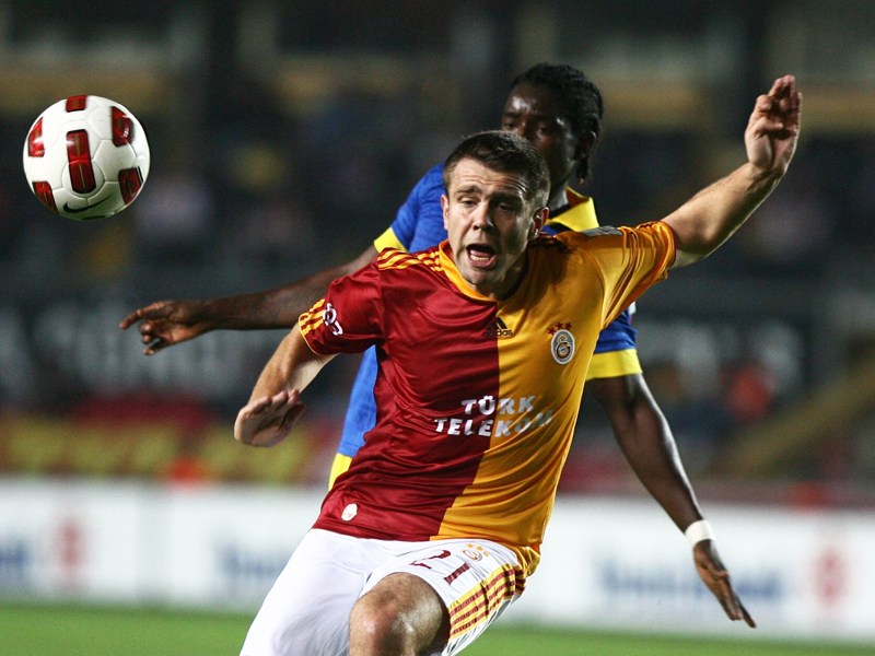 Zieht das Galatasaray-Trikot aus: Der Ex-Wolfsburger Zvjezdan Misimovic geht zu Dynamo Moskau. 