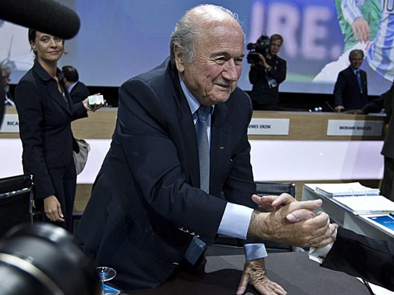 Nahm erleichtert die Gl&#252;ckw&#252;nsche entgegen: FIFA-Pr&#228;sident Joseph S. Blatter.