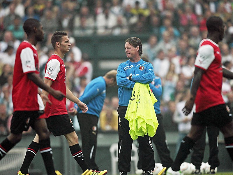 Links liegen gelassen: Feyenoords Trainer Mario Been hatte bei seinen Z&#246;glingen keinen guten Stand mehr.