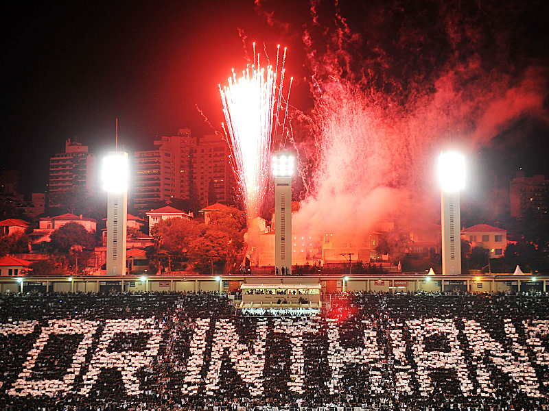 Feuerwerk &#252;ber Sao Paulo: Corinthians feiert erstmals den Triumph in der Copa Libertadores.