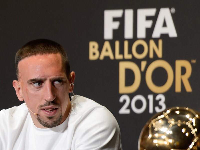 Franck Ribery landete bei der Vergabe des Ballon d&apos;Or hinter Cristiano Ronaldo und Lionel Messi auf Rang drei.