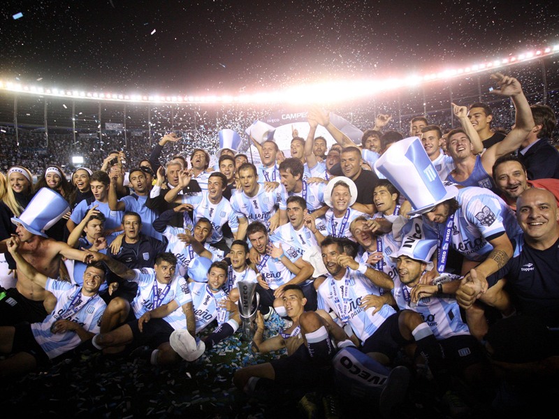 Feierstimmung: Racing Club gewinnt die Hinrunden-Wertung in Argentinien.