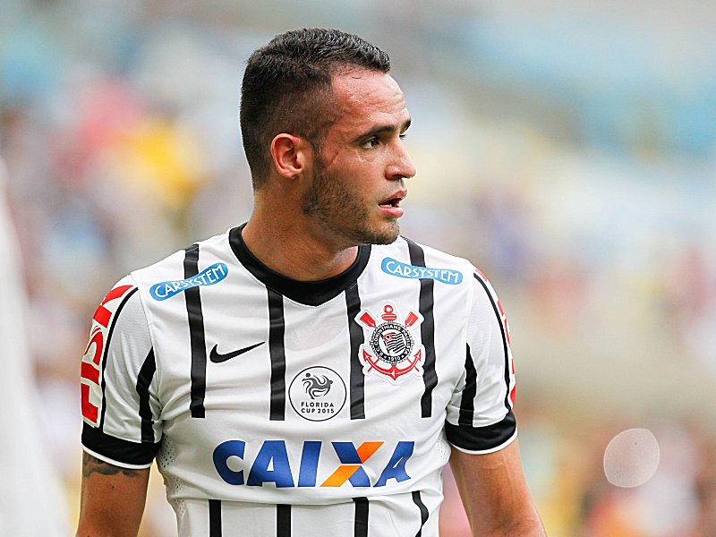 Der Ex-Leverkusener Renato Augusto im Trikot von Corinthians Sao Paulo.