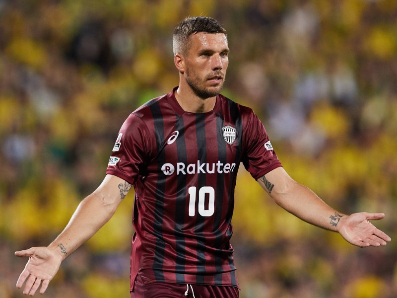 Kassierte mit Vissel Kobe eine Niederlage gegen Abstiegskandidat Hiroshima: Lukas Podolski.