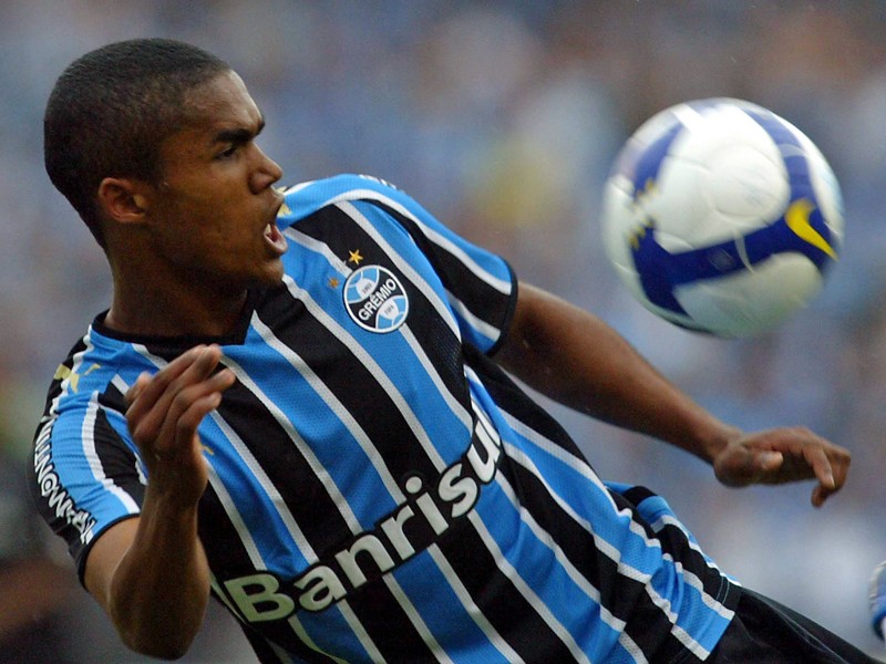 Spielte 2008/09 bei Gremio Porto Alegre: Douglas Costa.
