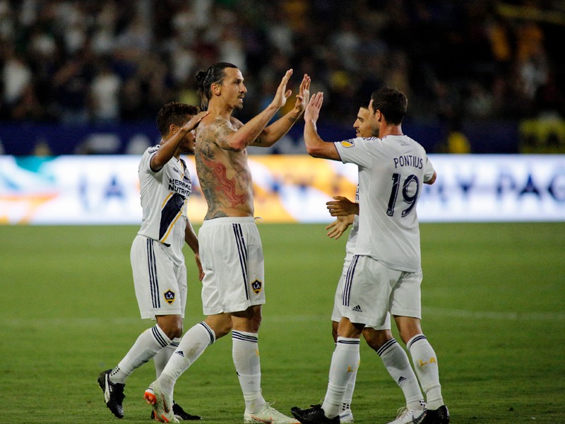 Bei ihm mussten sich die Mitspieler bedanken: Zlatan Ibrahimovic spielte gegen Orlando gro&#223; auf.