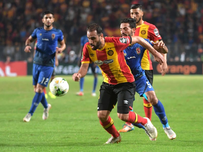 Durchgesetzt: Sameh Derbali (l.) und Esperance Tunis gewannen im Finale gegen Kairo. 