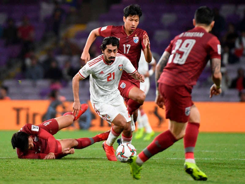 1:1 im direkten Duell: Die Vereinigten Arabischen Emirate und Thailand sind beide im Asien-Cup-Achtelfinale.