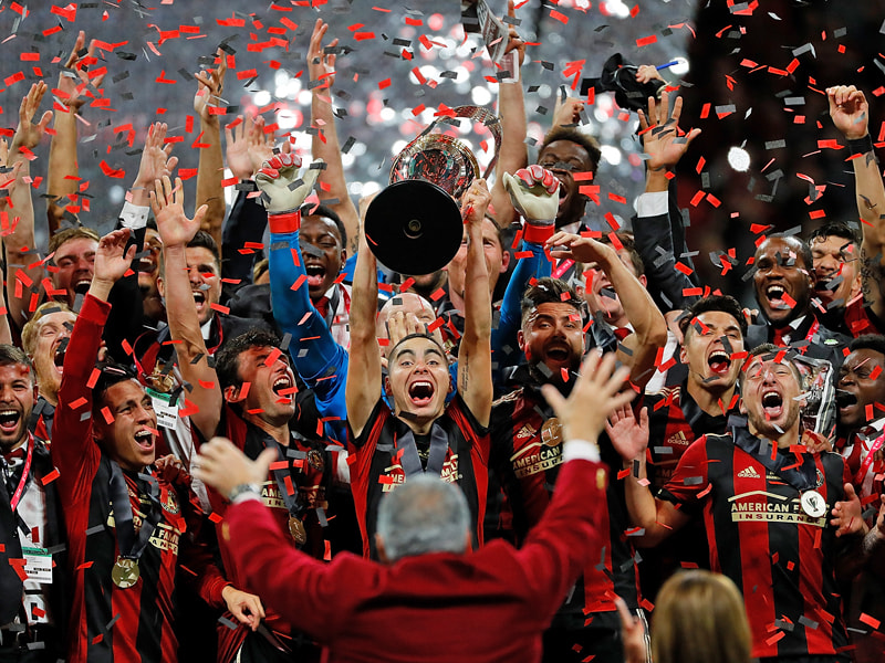 Hoch mit dem Pokal: Atlanta United feiert die Meisterschaft.