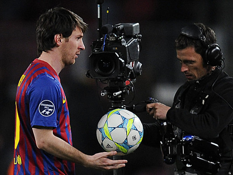 Der K&#252;nstler und sein Spielobjekt: Lionel Messi stand mal wieder im Fokus.
