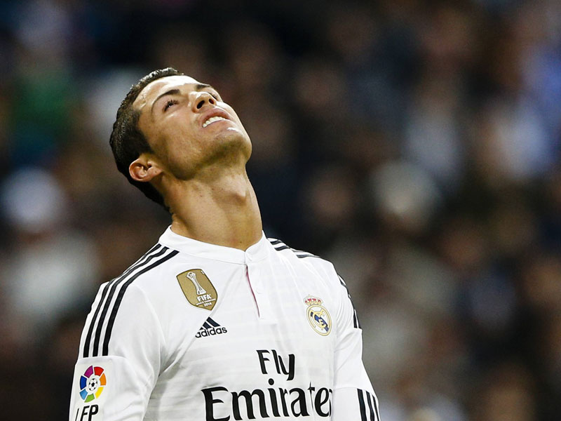 Unzufrieden und hadernd: Bei Cristiano Ronaldo und Real Madrid l&#228;uft es derzeit nicht ganz rund. 