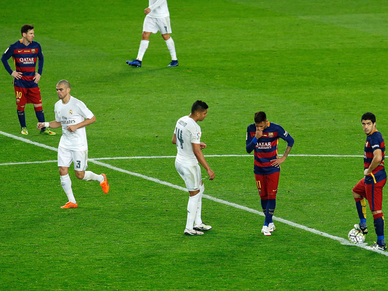 Gingen alle drei im Clasico leer aus: Lionel Messi, Neymar und Luis Suarez (v.l.).