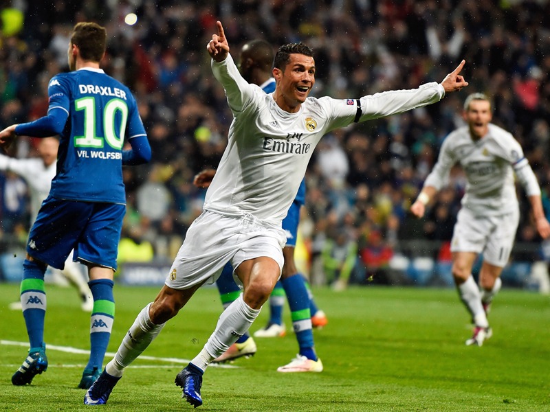 Schoss mit drei Toren den VfL Wolfsburg im Alleingang aus der Champions League: Real Madrids Superstar Cristiano Ronaldo.