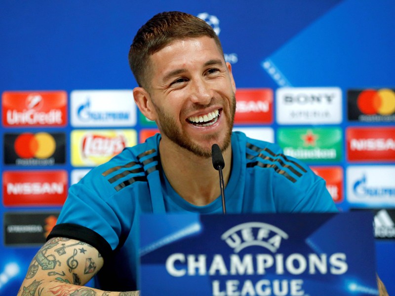 Hat er auch nach dem Spiel gegen die Bayern gut lachen: Reals Kapit&#228;n Sergio Ramos. 