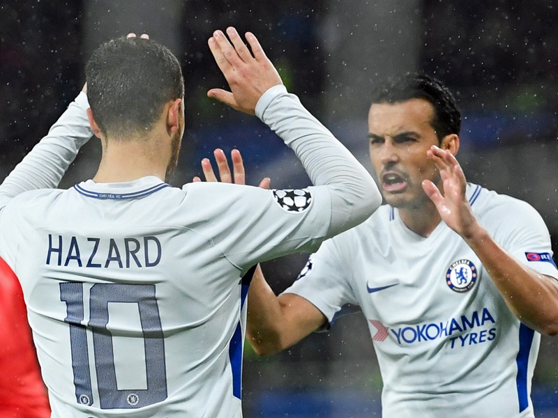 Eden Hazard und Pedro freuen sich &#252;ber den Treffer zum 1:0 f&#252;r Chelsea. 