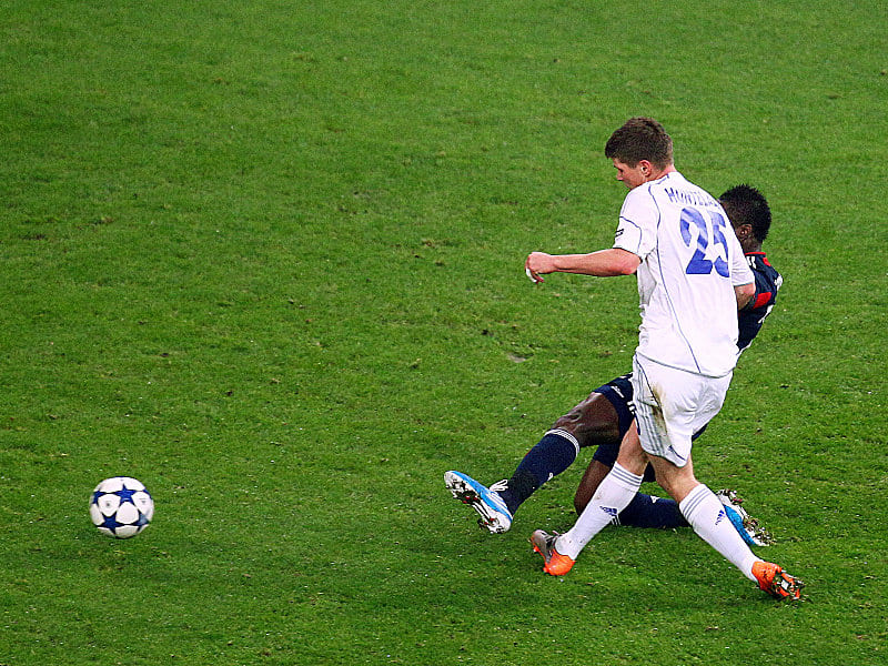 Das 2:0: Huntelaar schiebt ma&#223;genau ein. 