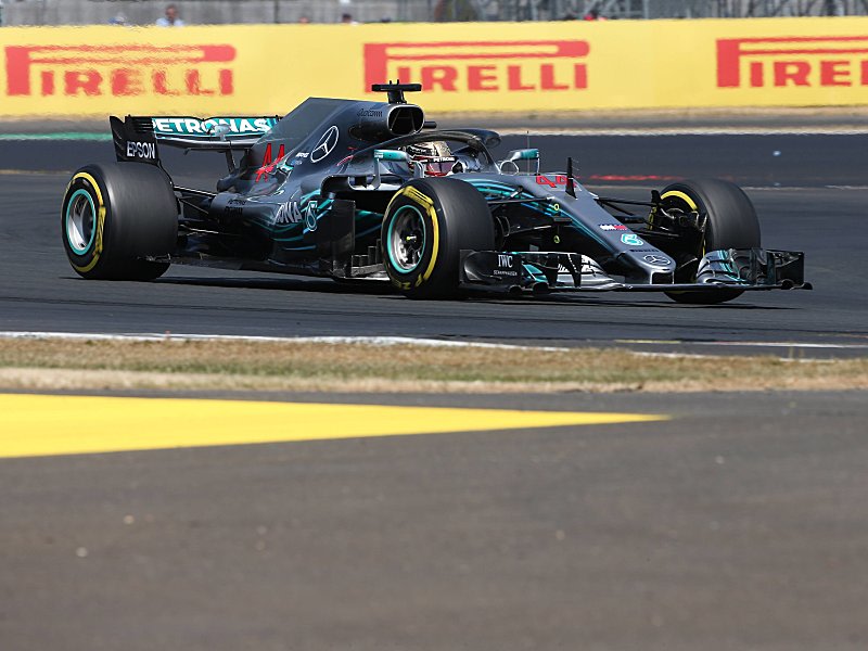 Erneut auf der Pole Position: Weltmeister Lewis Hamilton.