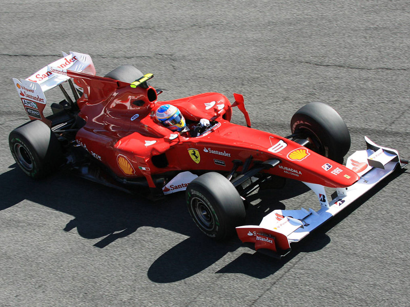 Heimsieg: Fernando Alonso triumphierte mit dem Ferrari beim Heimspiel der Scuderia in Monza. 