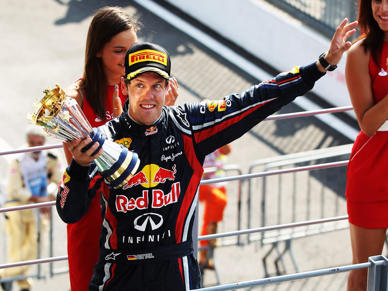 Der 8. Streich! Sebastian Vettel steht nach seinem achten Saisonsieg kurz vor dem zweiten Titelgewinn. 