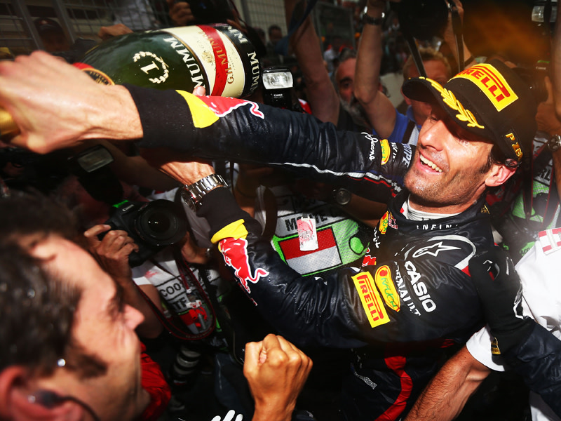 Zweiter Monaco-Sieg: Red-Bull-Pilot Mark Webber feiert seinen Triumph in Monte Carlo.