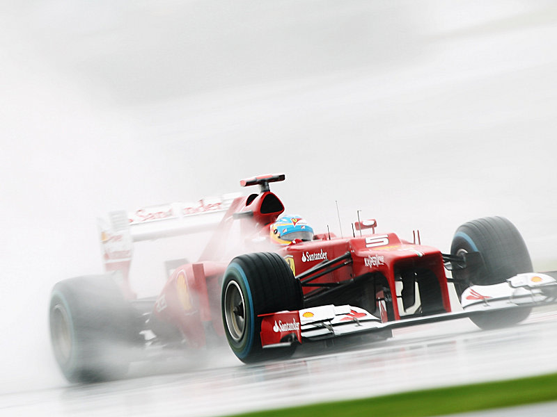 Lie&#223; die Konkurrenz im Regen hinter sich: Fernando Alonso.