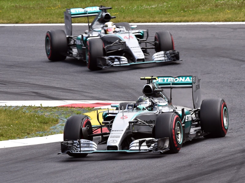 Doppelsieg: Nico Rosberg gewann in Spielberg vor Mercedes-Teamkollege Lewis Hamilton. 