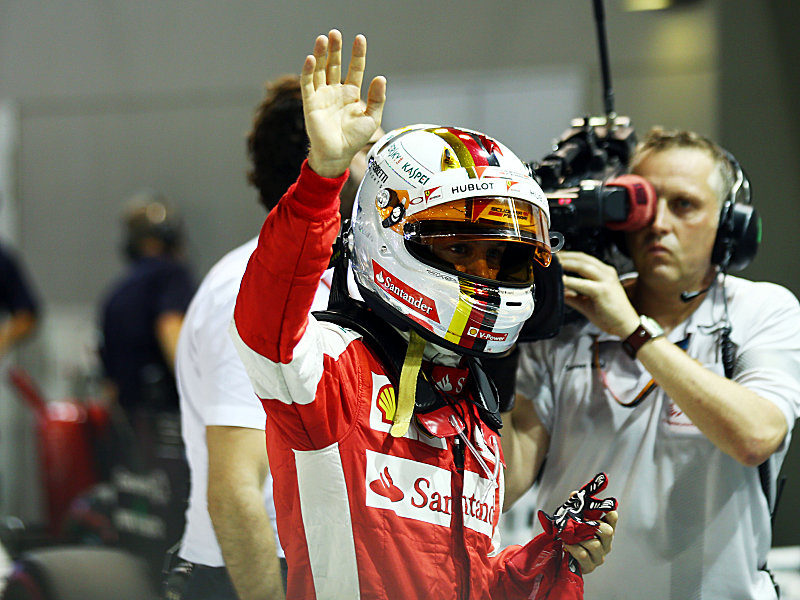 Beste Aussicht: Sebastian Vettel startet von der Pole.