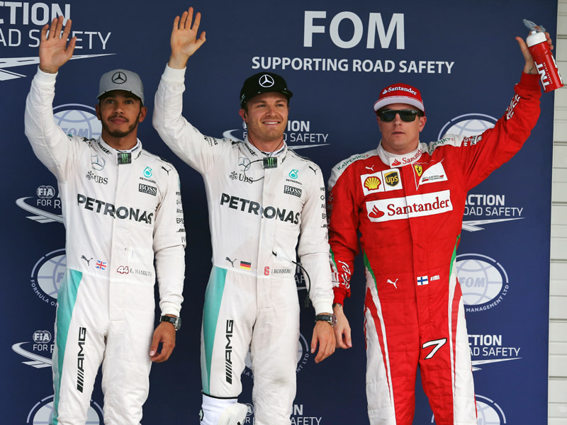 Sichtlich unterschiedliche Gef&#252;hlswelten: Lewis Hamilton, Nico Rosberg und Kimi R&#228;ikk&#246;nen.