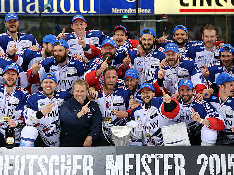 Der deutsche Meister 2015: Adler Mannheim. 