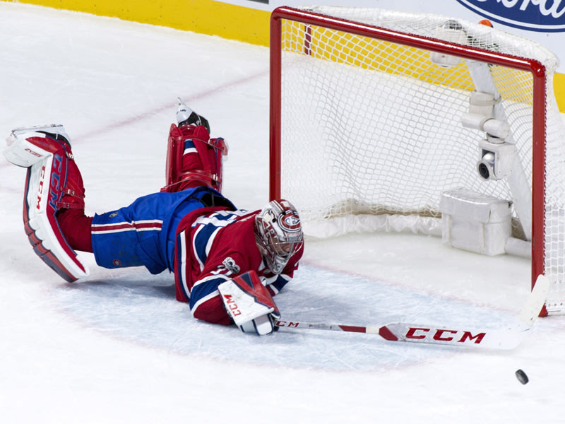 Hechtsprung: Montreals Carey Price zeigte auch gegen Ottawa das volle Goalie-Repertoire.