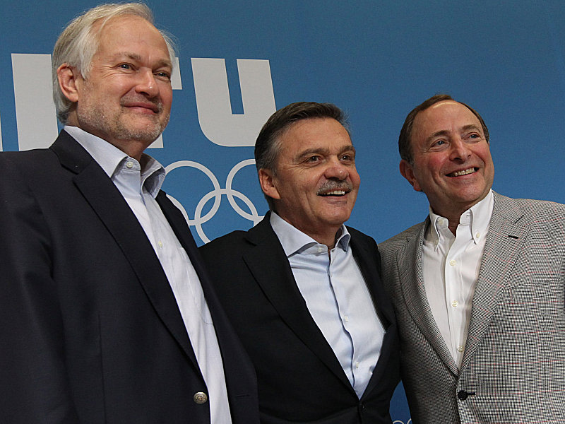 In Sotschi noch in trauter Einigkeit: NHLPA-Boss Donald Fehr, IIHF-Pr&#228;sident Ren&#233; Fasel und NHL-Commissioner Gary Bettman (v.l.). 