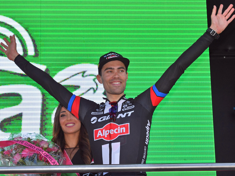 Er hat die erste Etappe beim Giro gewonnen: Tom Dumoulin.
