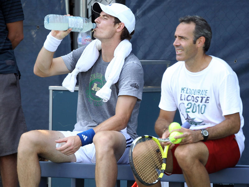 Trennung im Guten: Andy Murray mit Alex Corretja.