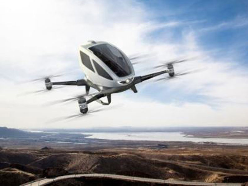 Flugtaxi Ehang 184: Die Drohne wird per Smartphone bestellt und fliegt autonom.